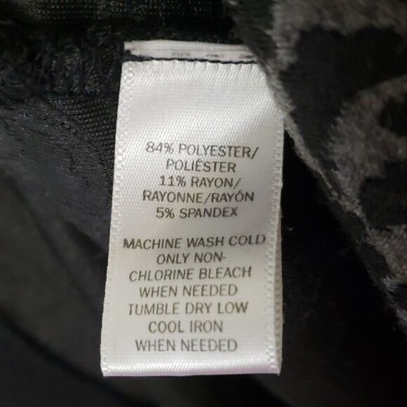 Loft Grey & black filigree loft top - Picture 3 of 3